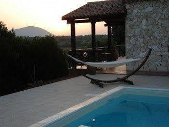 Bed and breakfast Castiglias 3*